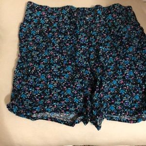Girls flowy blue flower shorts